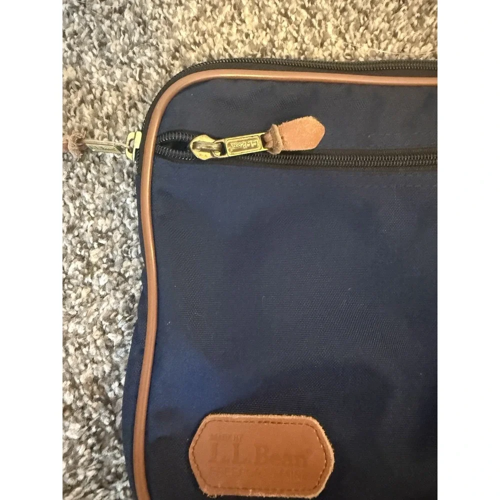 Vintage L.L. Bean Canvas and Leather Laptop Bag case Cover 17
